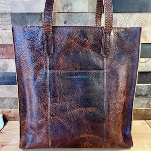 ❌ SOLD ❌ Portland Leather Goods Badlands N/S large Lola, EEUC.